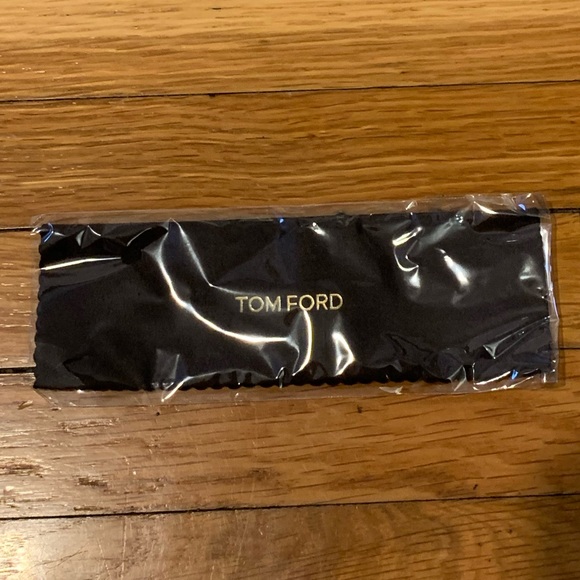 Tom ford Sunglass case with box and cleaning cloth - Picture 7 of 7